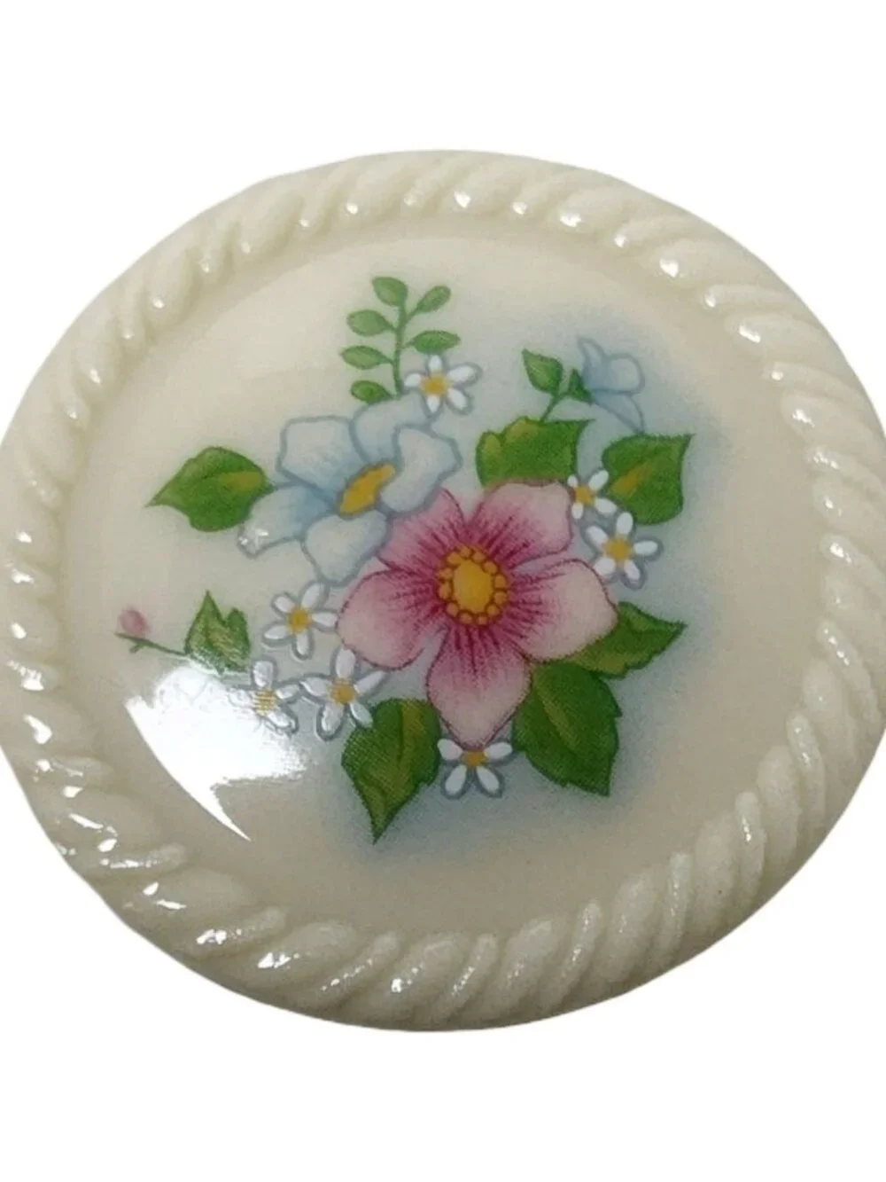 vintage avon 1950s-60s beautifull floral porcelain button brooch